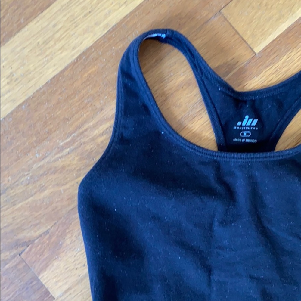 Black Top - Picture 4 of 7